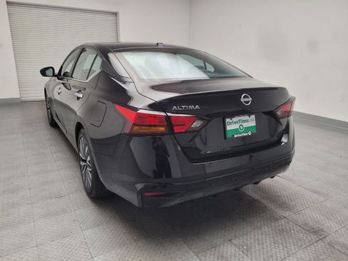 Used 2025 Nissan Altima 2.5 SV FWD image 6