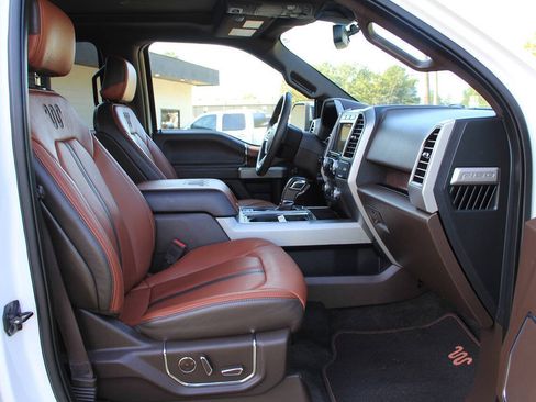 Used 2018 Ford F150 King Ranch w/ Equipment Group 601A Luxury AWD/4WD image 12