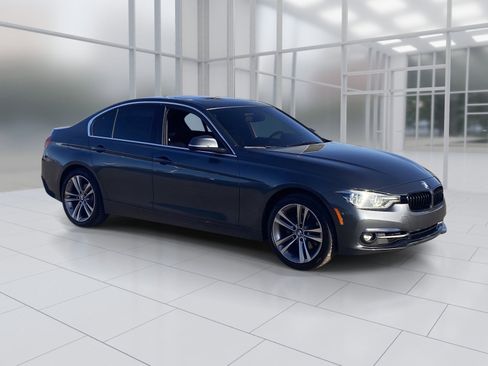 Used 2018 BMW 330i Sedan image 8