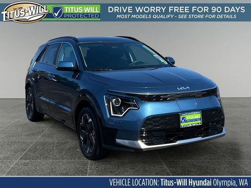 Used 2025 Kia Niro Wind w/ Wind Preserve Package FWD image 1