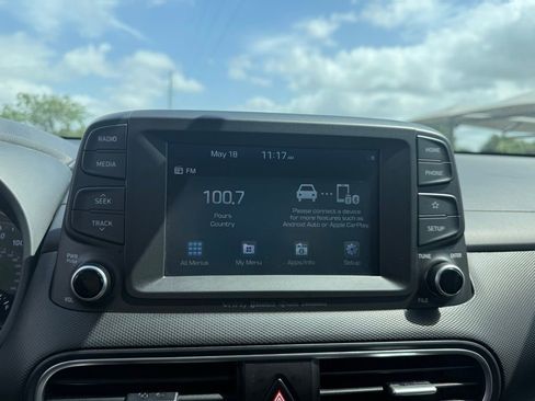Used 2021 Hyundai Kona Limited FWD image 18