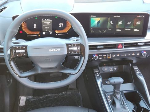 New 2026 Kia Sorento S w/ S Panoramic Sunroof Package image 24