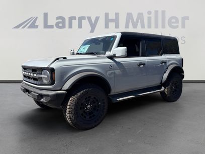 New 2026 Ford Bronco Outer Banks w/ Sasquatch Package