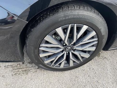 Used 2025 Nissan Altima 2.5 SV image 6