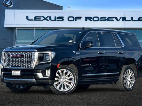 Used 2021 GMC Yukon Denali w/ Denali Premium Package image 1