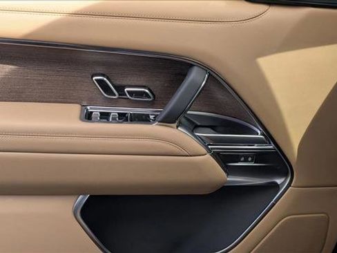 New 2026 Land Rover Range Rover SE AWD/4WD image 10