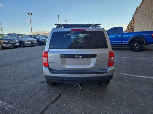 Used 2015 Jeep Patriot Sport image 4