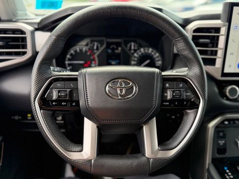 Used 2023 Toyota Tundra Limited AWD/4WD image 11