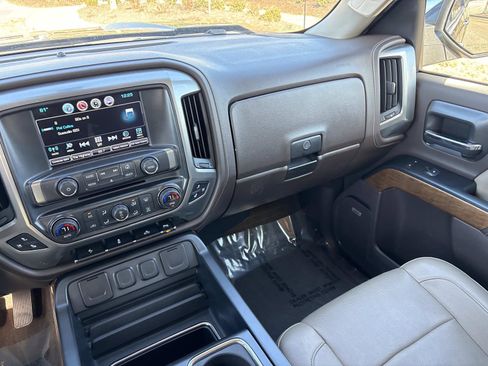 Used 2017 Chevrolet Silverado 1500 LTZ w/ High Desert Package image 28