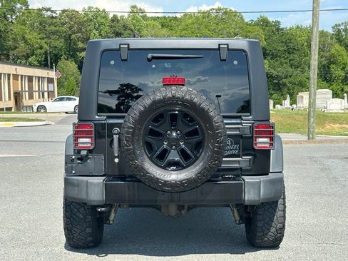 Used 2016 Jeep Wrangler Unlimited Sport AWD/4WD image 7