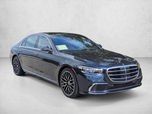 Certified 2022 Mercedes-Benz S 580 4MATIC Sedan image 3