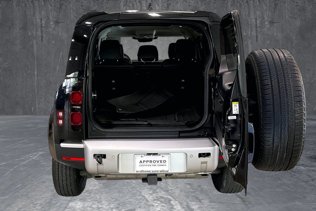 Used 2024 Land Rover Defender 110 S AWD/4WD image 5