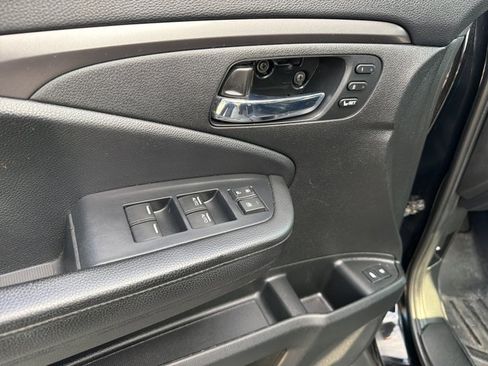 Used 2021 Honda Pilot Special Edition image 14