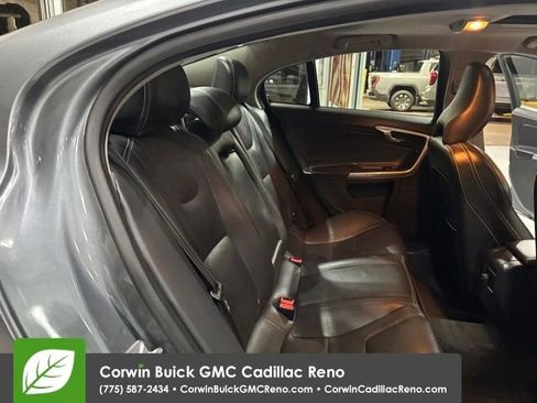 Used 2017 Volvo S60 T5 Dynamic AWD/4WD image 32