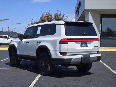 Certified 2025 Lexus GX 550 AWD/4WD image 5