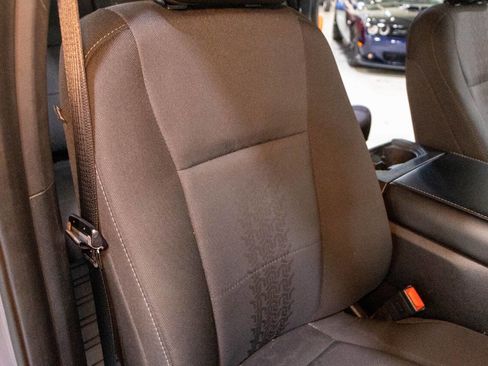 Used 2019 Ford F150 XLT w/ Equipment Group 302A Luxury AWD/4WD image 33