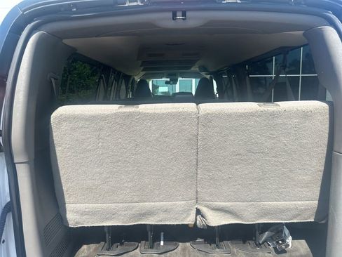 Used 2019 Chevrolet Express 3500 LT w/ LT Preferred Equipment Group RWD image 13
