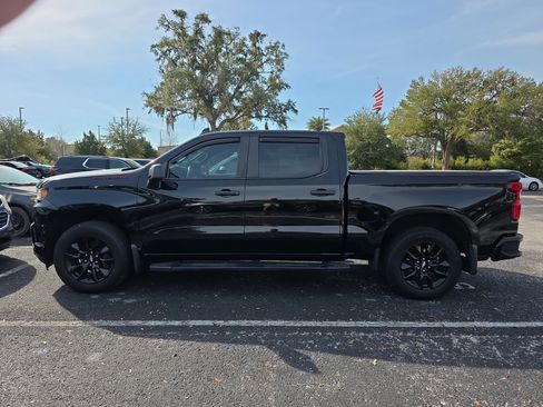 Used 2022 Chevrolet Silverado 1500 Custom w/ Safety Confidence Package image 2