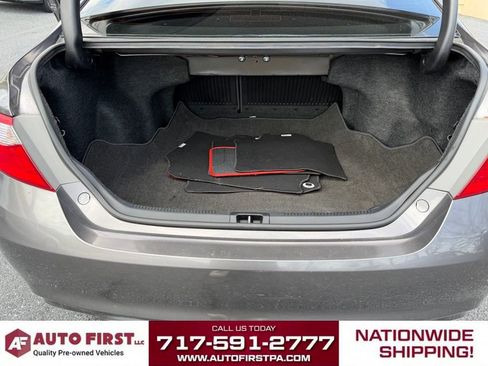 Used 2017 Toyota Camry SE image 22