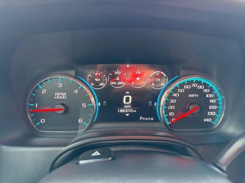 Used 2016 Chevrolet Suburban LTZ RWD image 21