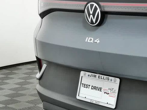 Certified 2025 Volkswagen ID.4 Pro RWD image 35