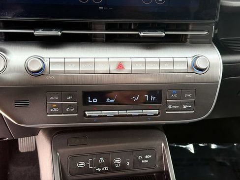 Used 2024 Hyundai Kona SEL w/ Convenience Package FWD image 15
