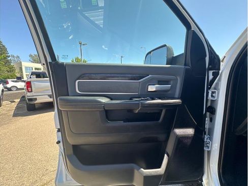 Used 2019 RAM 2500 Big Horn AWD/4WD image 14