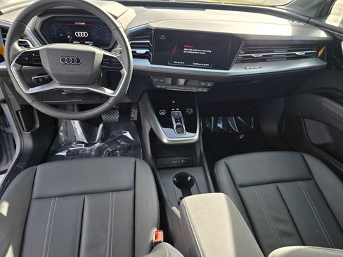 Used 2025 Audi Q4 e-tron Premium Plus w/ Premium Plus image 23