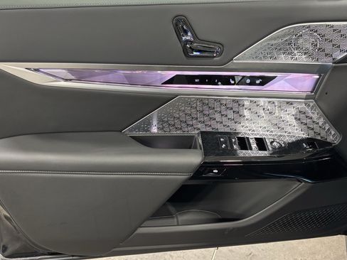 New 2026 BMW i7 xDrive60 w/ Executive Package AWD/4WD image 15