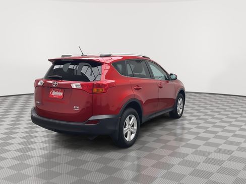 Used 2013 Toyota RAV4 XLE image 32