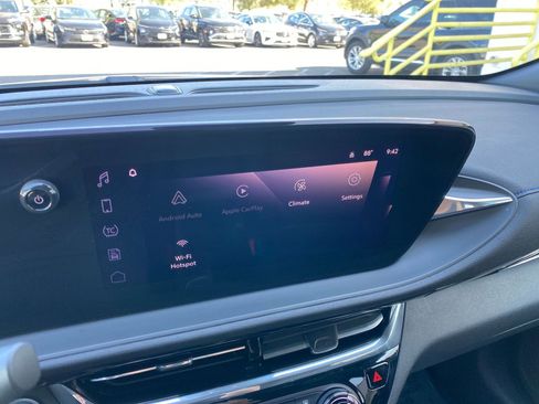 Used 2025 Buick Envista Sport Touring image 21