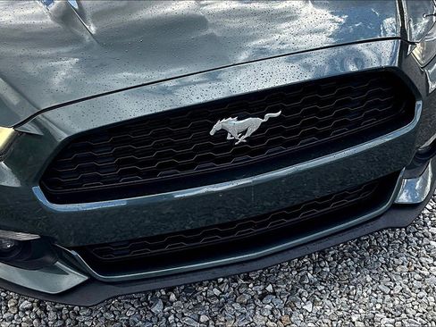 Used 2016 Ford Mustang Premium image 22