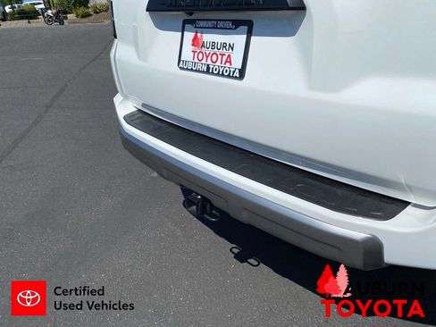 Certified 2024 Toyota 4Runner TRD Off-Road Premium w/ Moonroof Package AWD/4WD image 14