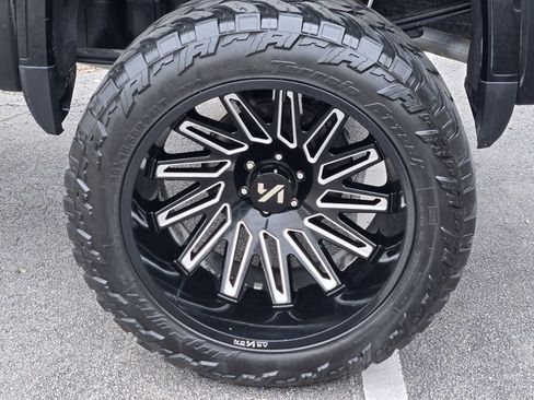 Used 2020 GMC Sierra 1500 SLT image 8