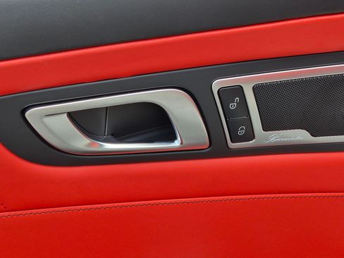 Used 2018 Mercedes-Benz AMG GT S image 15