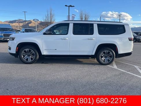 Used 2024 Jeep Wagoneer L Series II w/ Flexible Seating Group AWD/4WD image 7