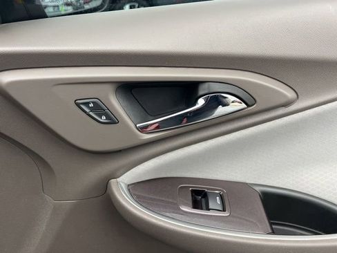 Used 2019 Chevrolet Malibu LT image 32