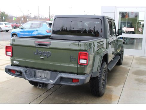 Certified 2021 Jeep Gladiator Willys image 5