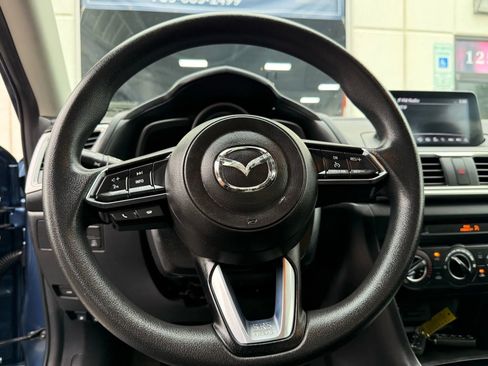 Used 2017 MAZDA MAZDA3 Sport w/ Preferred Equipment Package image 28