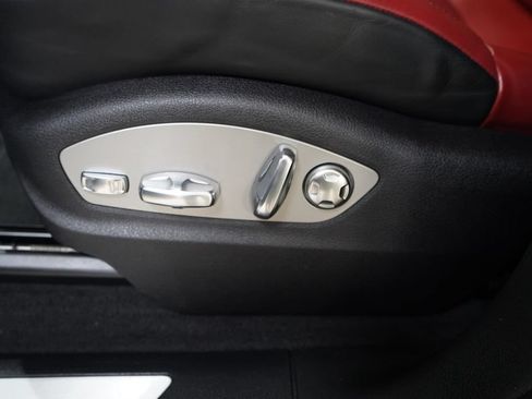 Used 2024 Porsche Macan S AWD/4WD image 17