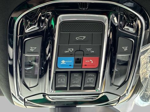 New 2026 Jeep Grand Wagoneer Summit AWD/4WD image 24