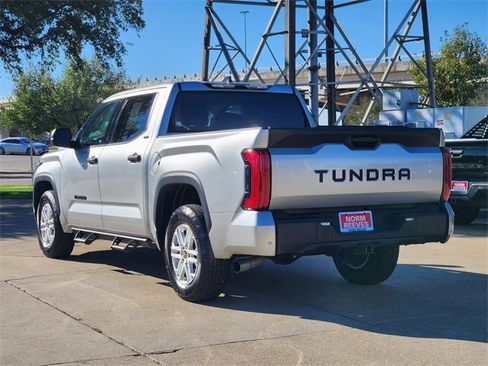 Used 2022 Toyota Tundra SR5 image 4