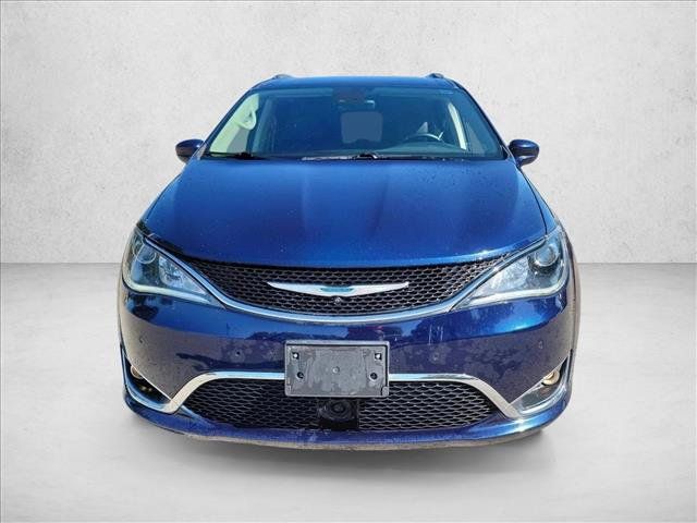 Used 2018 Chrysler Pacifica Touring-L Plus w/ Advanced Safetytec Group FWD image 2