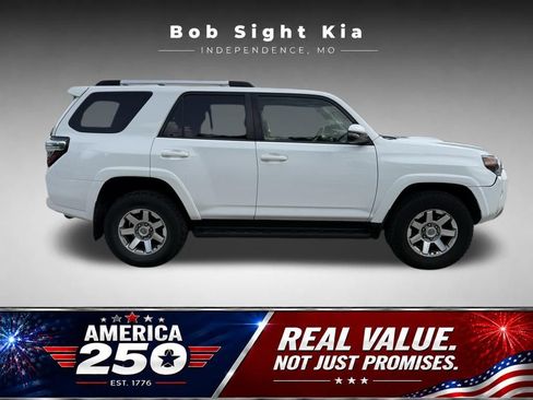 Used 2016 Toyota 4Runner 4WD image 12