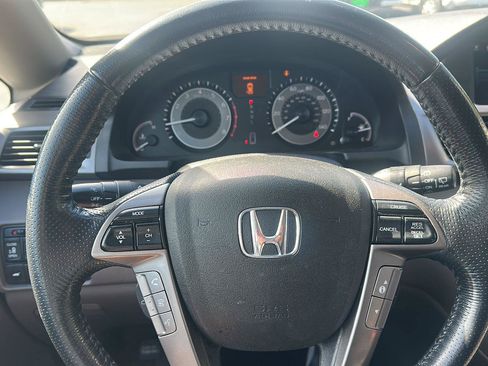 Used 2016 Honda Odyssey Touring Elite image 17