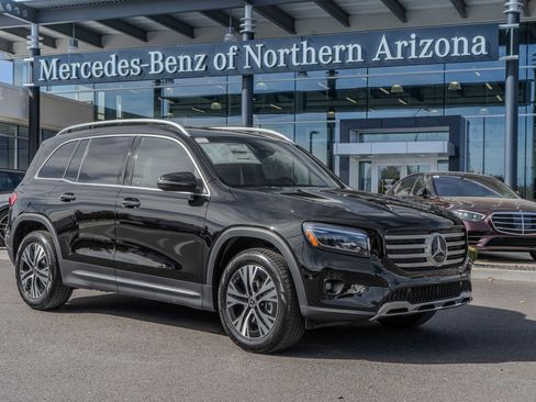 New 2026 Mercedes-Benz GLB 250 4MATIC image 1