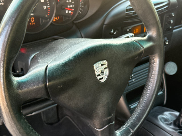 Used 2000 Porsche 911 Carrera RWD image 29
