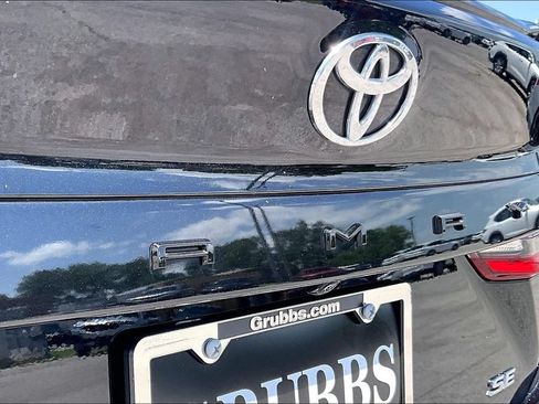 Used 2025 Toyota Camry SE FWD image 42