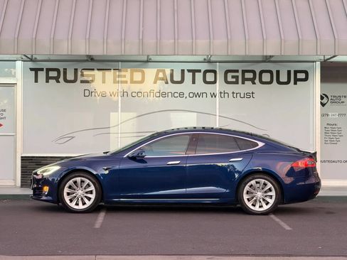 Used 2016 Tesla Model S 75 RWD image 4