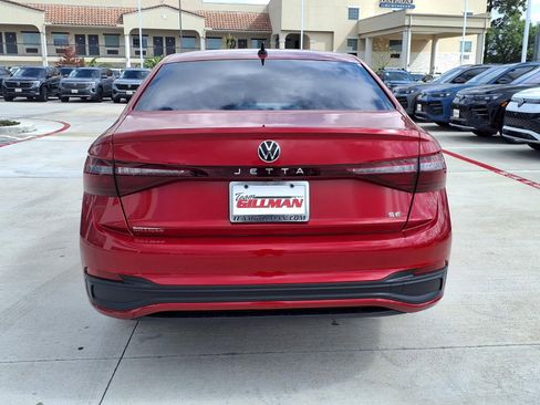 New 2026 Volkswagen Jetta SE FWD image 6